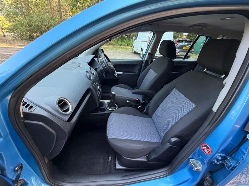 Ford Fusion  Blue #23