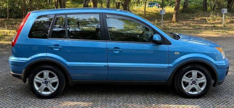 Ford Fusion  Blue #8