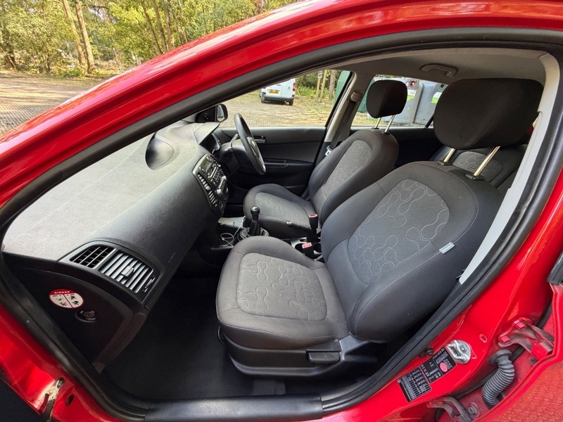 Hyundai I20 1.2 Classic Silver #30
