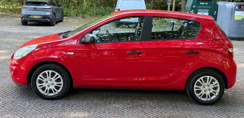 Hyundai I20 1.2 Classic Silver #10