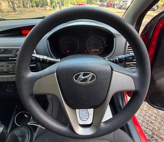 Hyundai I20 1.2 Classic Silver #18