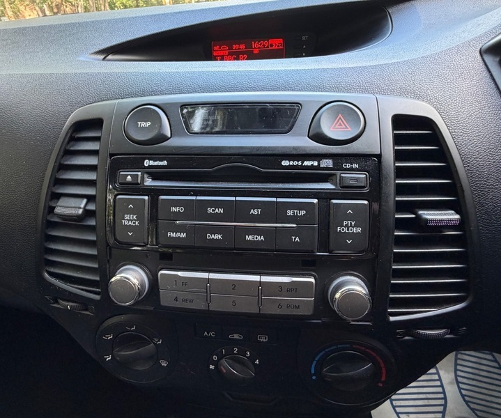 Hyundai I20 1.2 Classic Silver #32