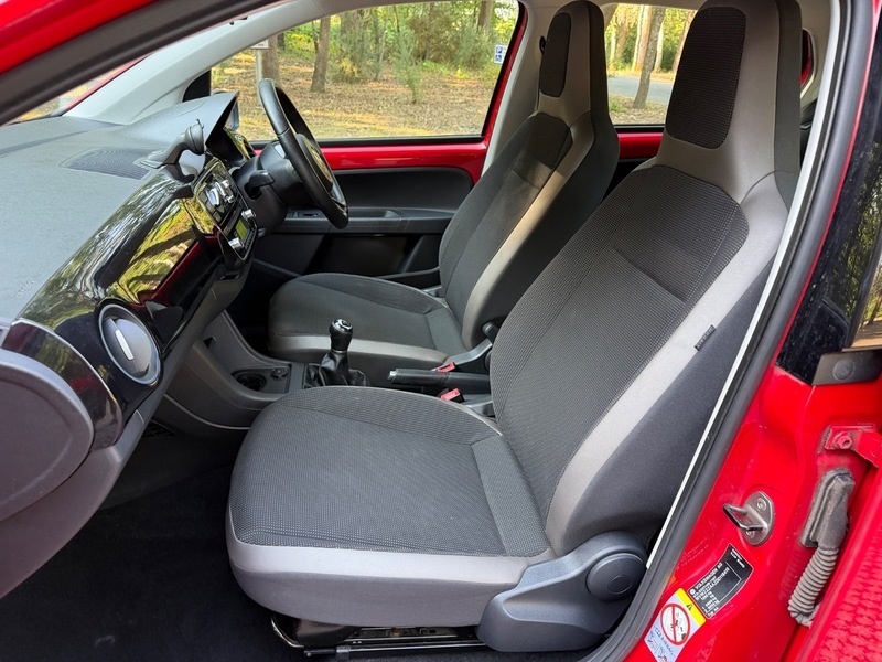 Volkswagen Up Move Up 1.0 Black #18