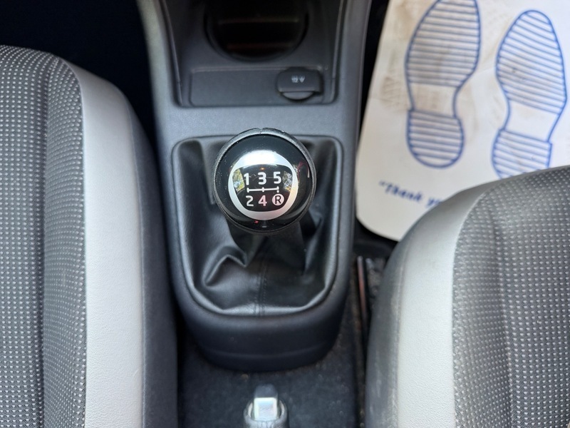 Volkswagen Up Move Up 1.0 Black #24