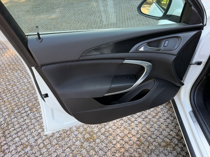 Vauxhall Insignia Hatchback Tech Black #53