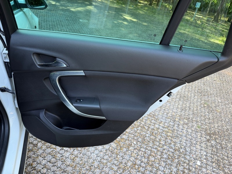 Vauxhall Insignia Hatchback Tech Black #54
