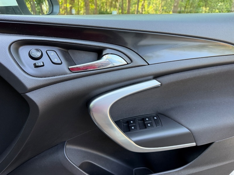 Vauxhall Insignia Hatchback Tech Black #47