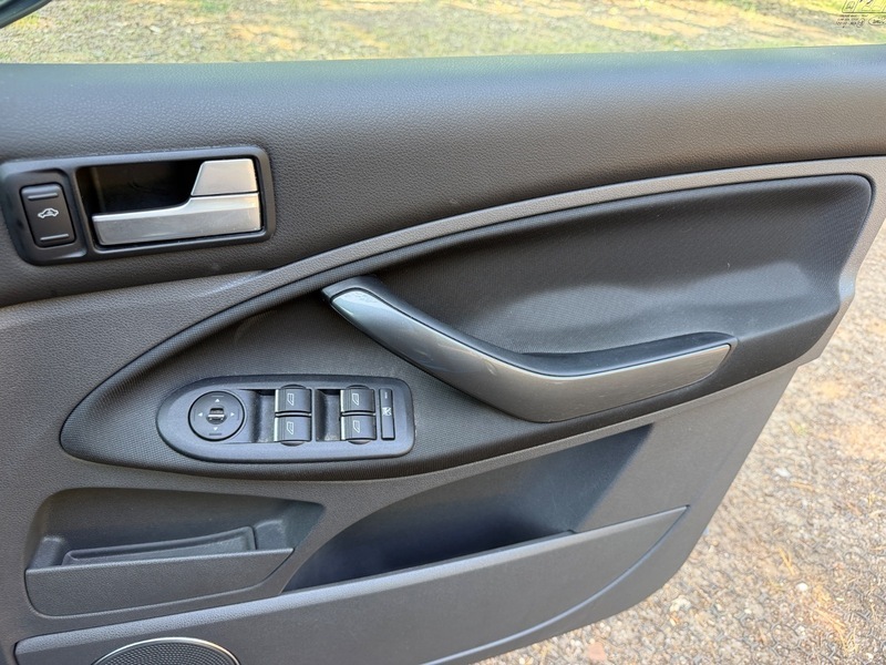Ford C-Max 1.6 16V Zetec Black #43