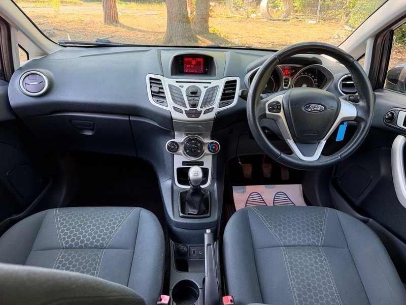 Ford Fiesta Zetec Tdci Black #2