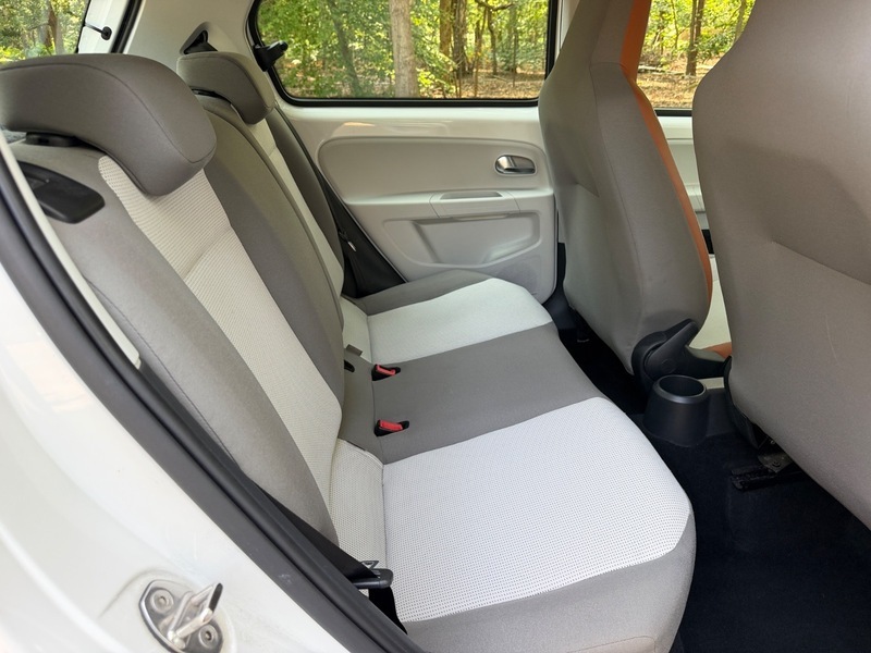 Volkswagen Up High Up White #3