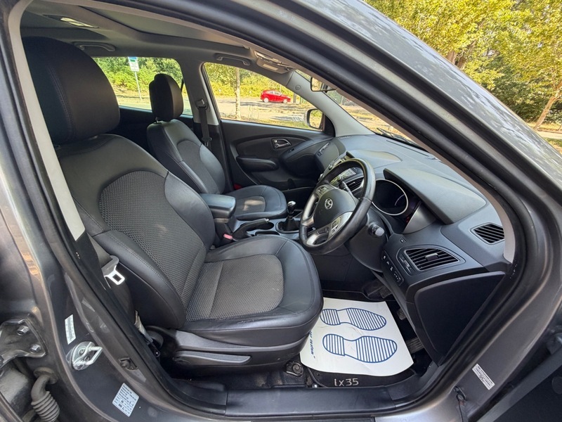 Hyundai Ix35 Crdi Premium Grey #40