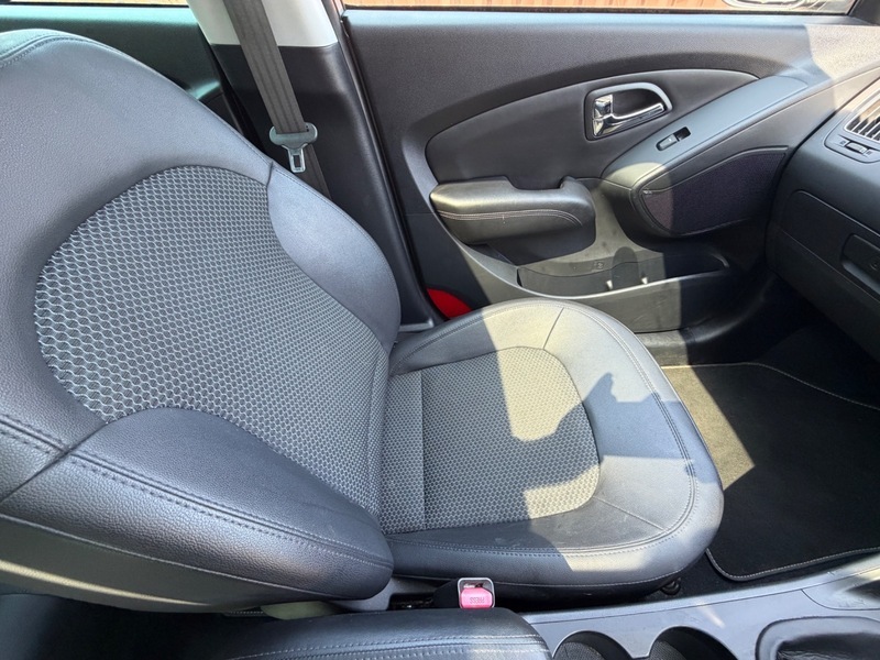 Hyundai Ix35 Crdi Premium Grey #13