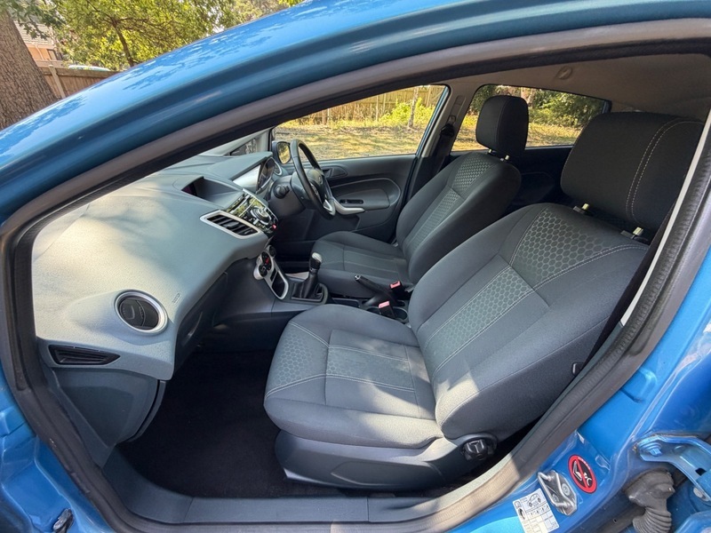 Ford Fiesta Hatchback 1.3 Edge 2011 Blue #34