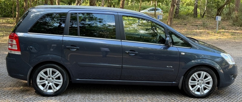 Vauxhall Zafira Mpv Silver #7