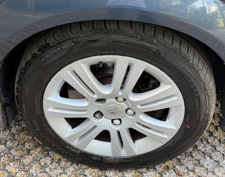 Vauxhall Zafira Mpv Silver #32