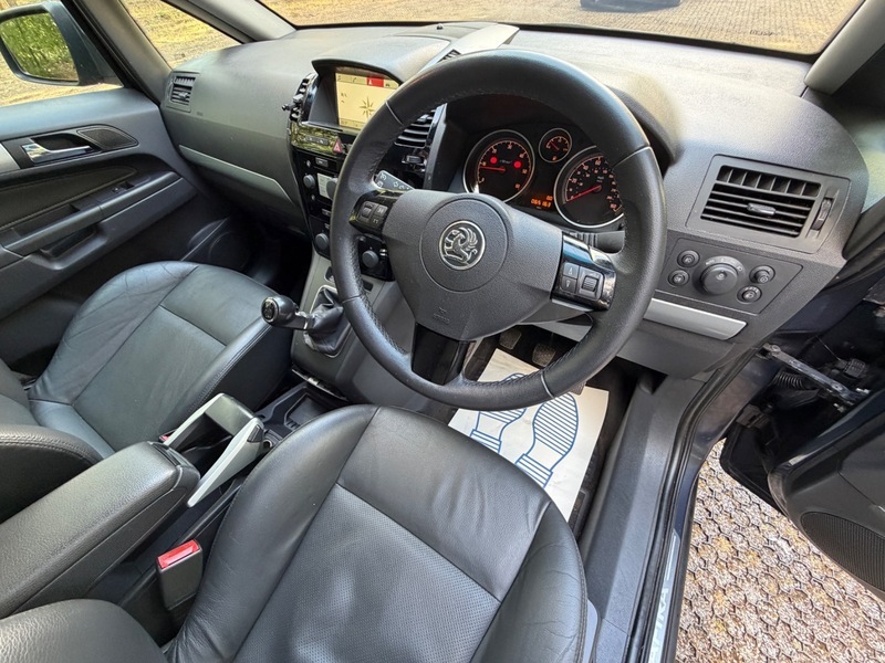 Vauxhall Zafira Mpv Silver #23