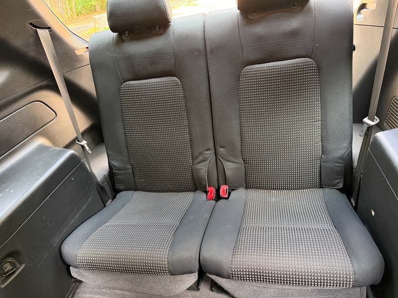 Chevrolet Captiva Black #18