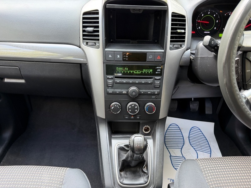Chevrolet Captiva Black #29