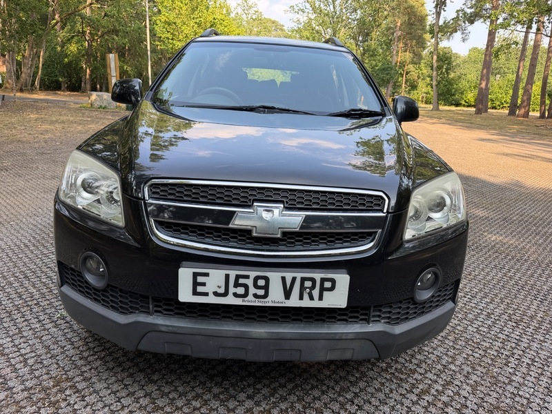 Chevrolet Captiva Black #9