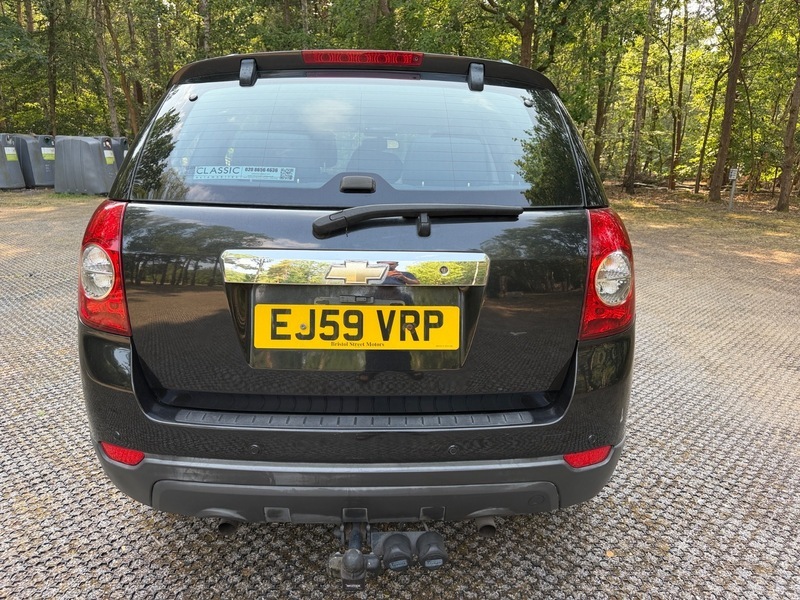 Chevrolet Captiva Black #10