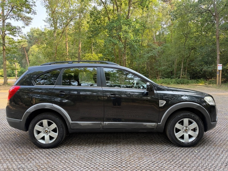 Chevrolet Captiva Vcdi Lt Black #5