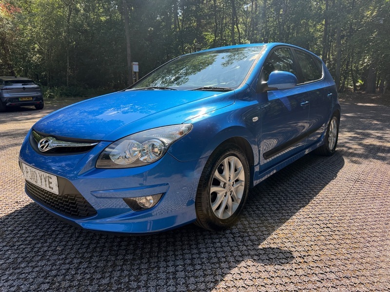 Hyundai I30 1.6 Edition Hatchback Red #7