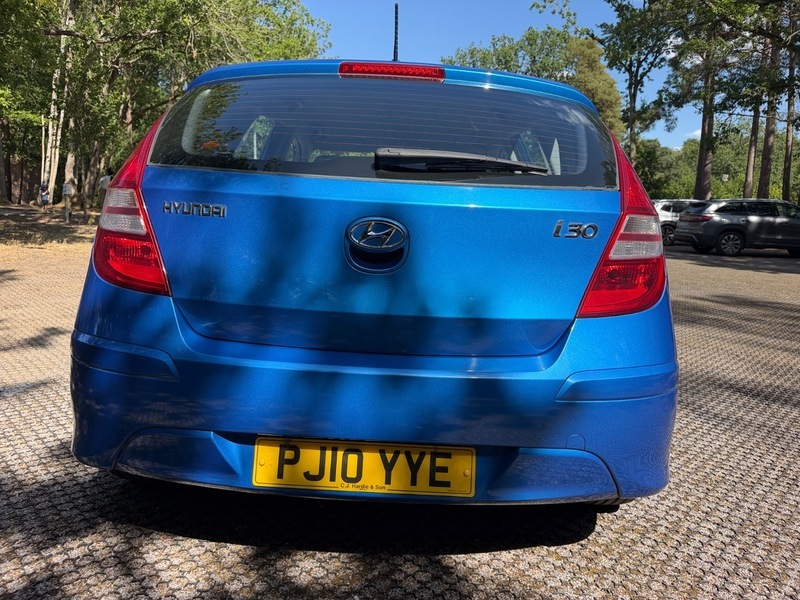 Hyundai I30 1.6 Edition Hatchback Red #12