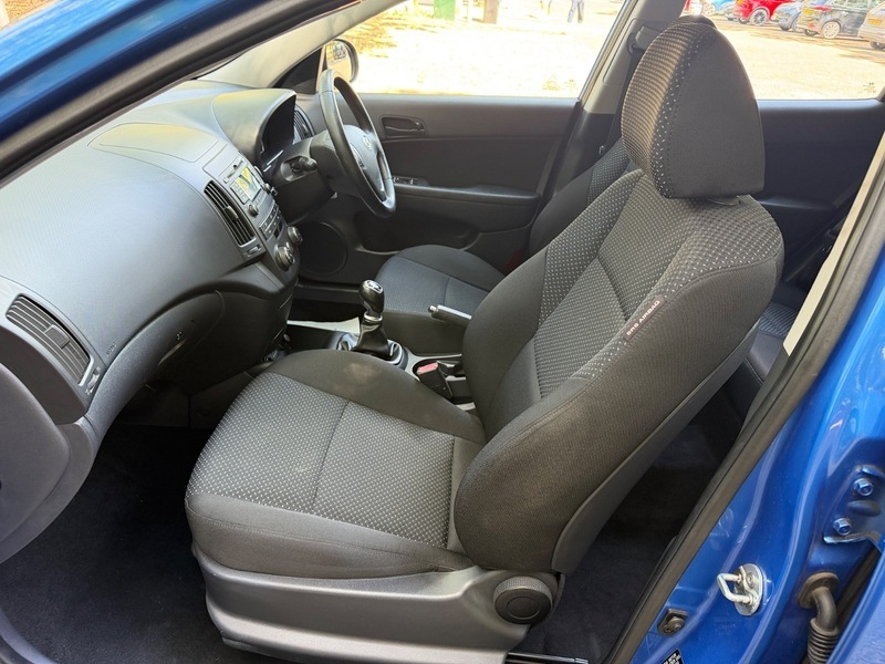Hyundai I30 1.6 Edition Hatchback Red #16