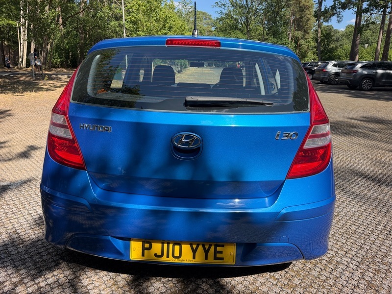 Hyundai I30 1.6 Edition Hatchback Red #10