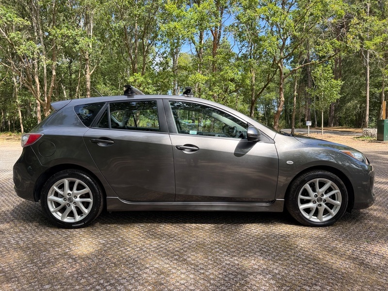 Mazda 3 Tamura Grey #5