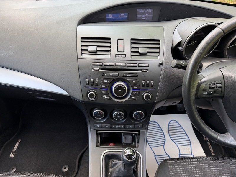 Mazda 3 1.6 Tamura Euro 5 Red #28