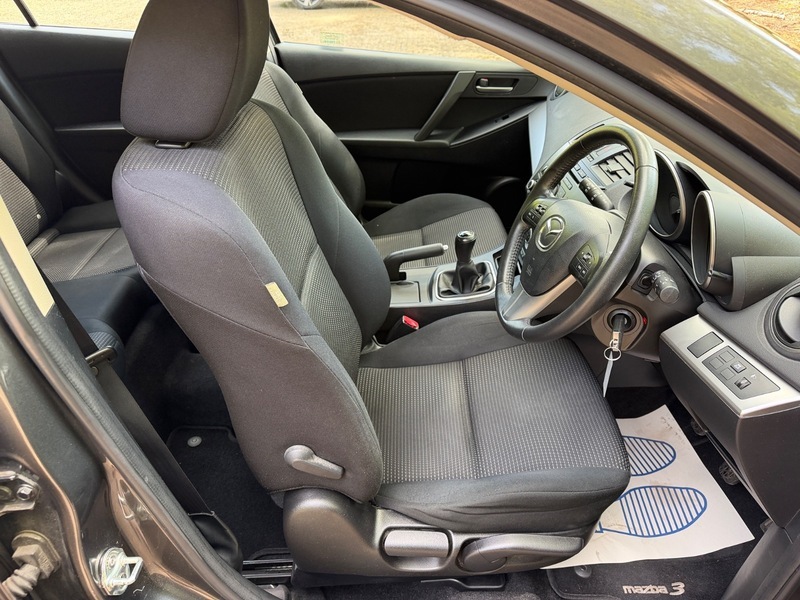 Mazda 3 1.6 Tamura Euro 5 Red #15