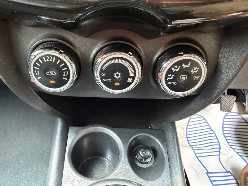 Mitsubishi ASX 1.6 Zc-m 115 Bhp White #26