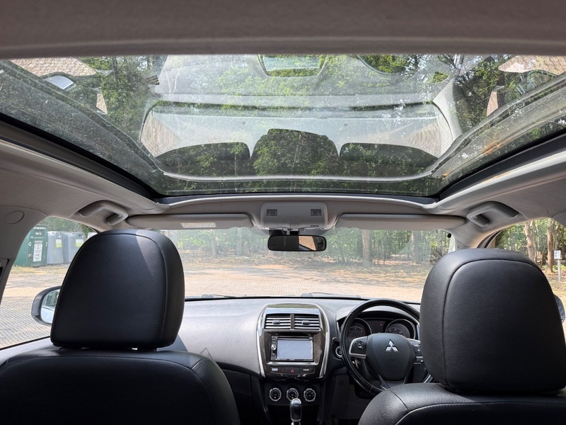 Mitsubishi ASX 1.6 Zc-m 115 Bhp White #16