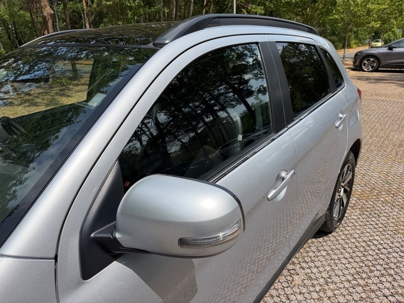 Mitsubishi ASX 1.6 Zc-m 115 Bhp White #40