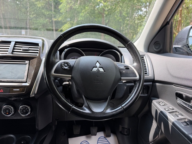 Mitsubishi ASX 1.6 Zc-m 115 Bhp White #29
