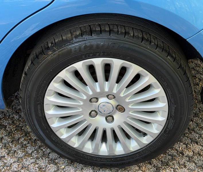 Ford Focus 2.0L Titanium Tdci 136 Bhp Silver #19