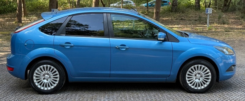 Ford Focus Titanium Blue #6