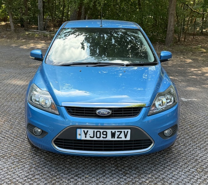 Ford Focus 2.0L Titanium Tdci 136 Bhp Silver #8