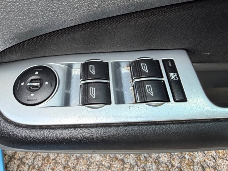 Ford Focus 2.0L Titanium Tdci 136 Bhp Silver #24