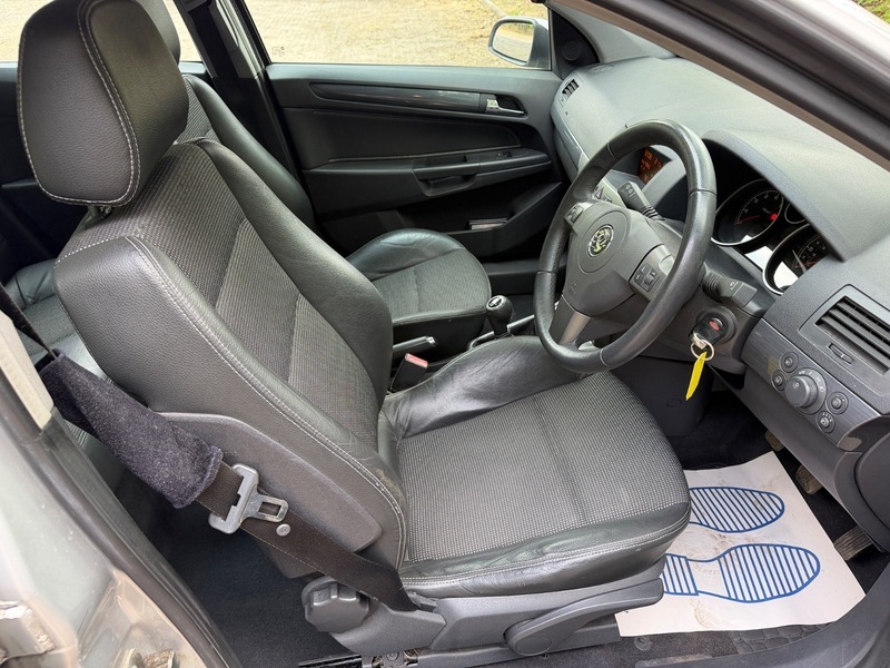 Vauxhall Astra Cdti Club Grey #13