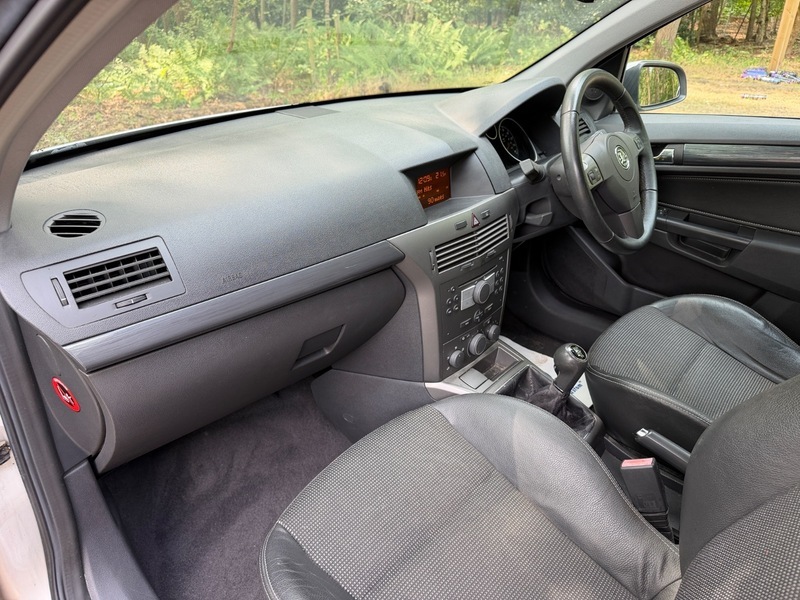 Vauxhall Astra Cdti Club Grey #17