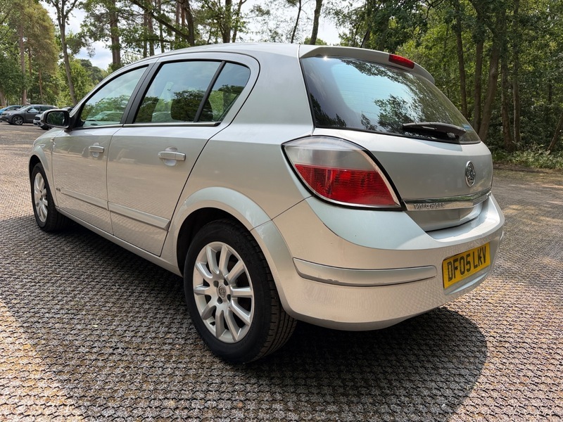 Vauxhall Astra Design 16V Twinport Silver #5