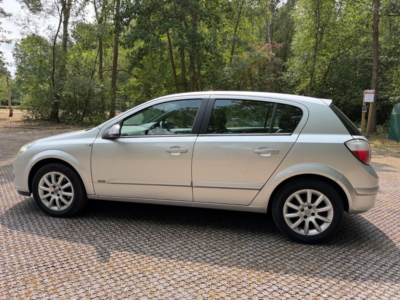 Vauxhall Astra Design 16V Twinport Silver #6