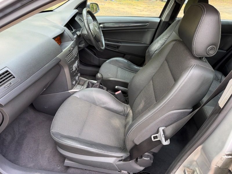 Vauxhall Astra Cdti Club Grey #16
