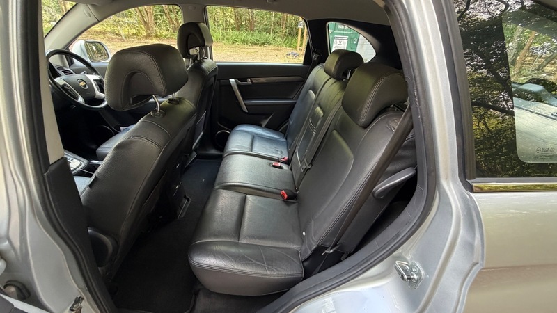 Chevrolet Captiva Ltz Silver #23