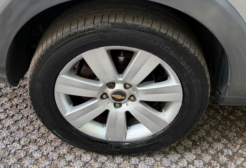 Chevrolet Captiva Ltz Silver #28