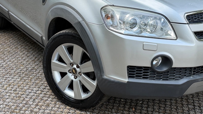 Chevrolet Captiva Ltz Silver #26