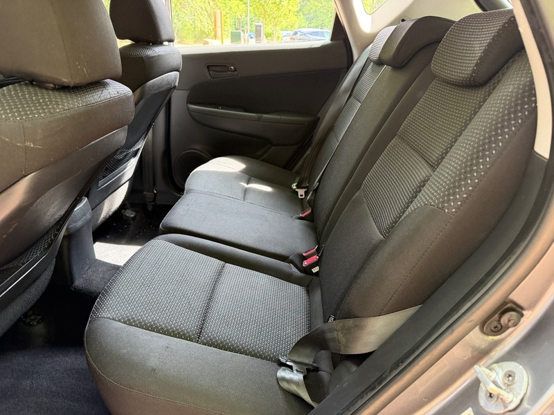 Hyundai I30 1.4 Classic Silver #20