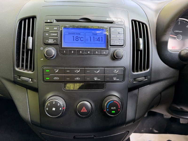 Hyundai I30 1.4 Classic Silver #22